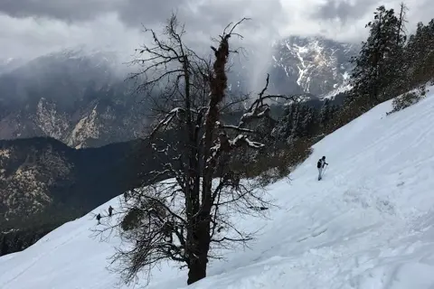 Chopta Chandrashila Trekimage 1