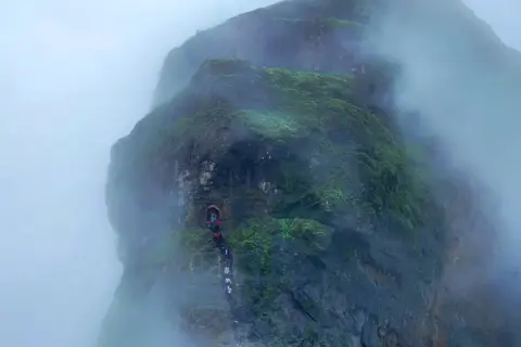 Harihar Fort Trekimage 1