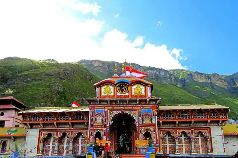 Badrinath Trek and Yatraimage 1