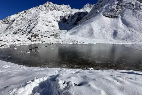 Ruinsara Lake Trekimage 1