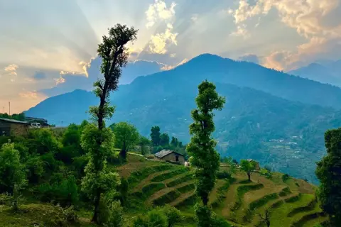 Pindari Glacier Trekimage 1