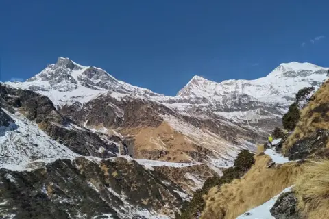 Baljuri Peak Summit Trekimage 1