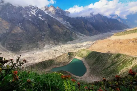 Satopanth Lake Trekimage 1