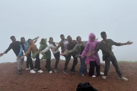 Munnar Tour Package From Bangaloreimage 1