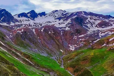 Saru Tal Trek with Kedarkanthaimage 1