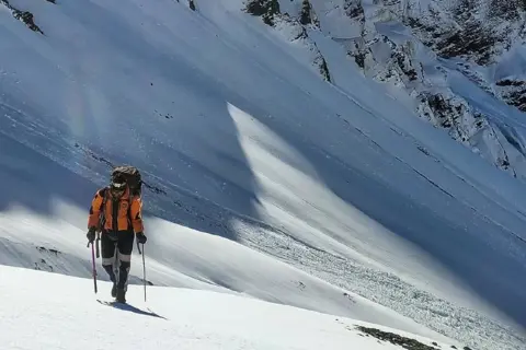 Nanda Ghunti Peak Expeditionimage 1