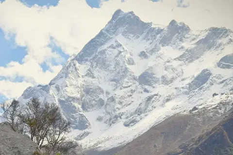 Swargarohini Trekimage 1