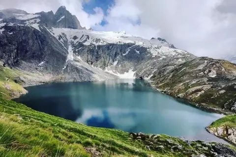 Kagbhusandi Lake Trekimage 1
