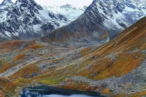 Vasuki Tal Trek With Gaumukh Tapovanimage 1