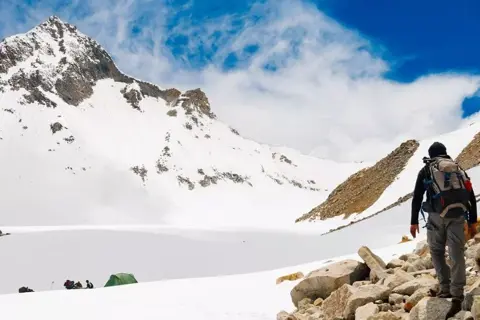 Lamkhaga Pass Trekimage 1