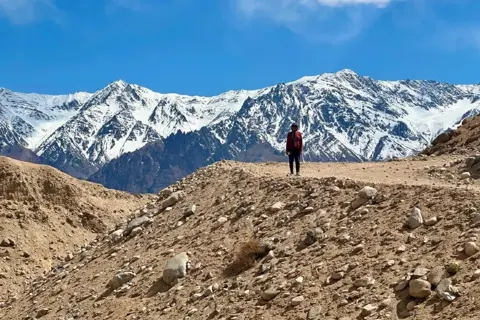 Sham Valley Trekimage 1