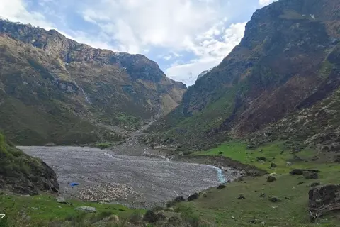 Traill's Pass Trekimage 1